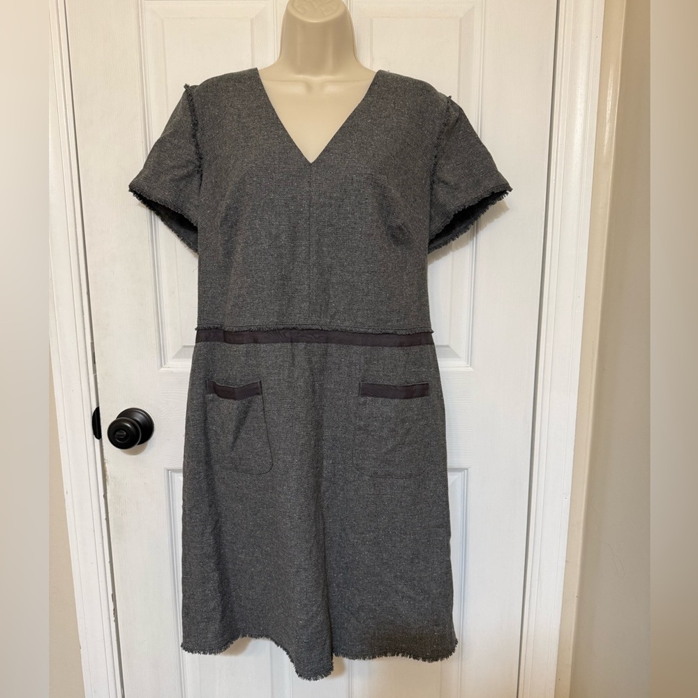 Banana Republic Gray Wool Blend V Neck Dress Size 12 - Picture 2 of 10